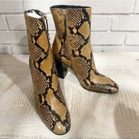 Zara Women’s Leather Animal Print Ankle Booties - Picture 5 of 9